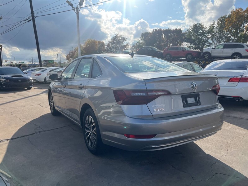 Volkswagen Jetta Vehicle Image 03