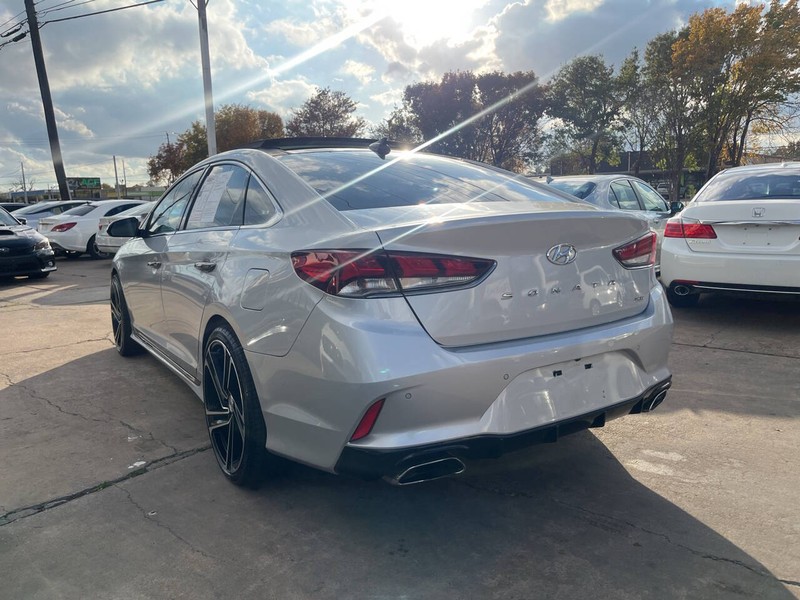 Hyundai Sonata Vehicle Image 03