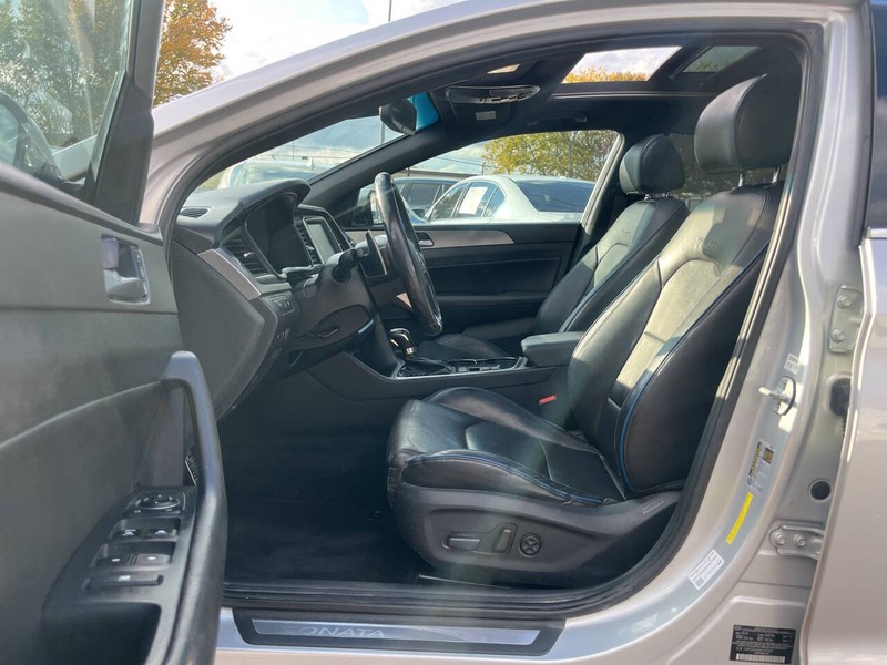 Hyundai Sonata Vehicle Image 07