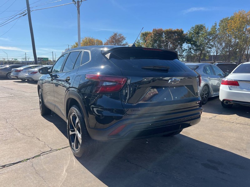Chevrolet Trax Vehicle Image 14