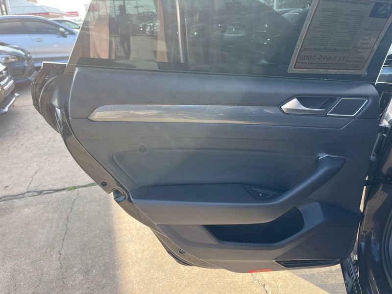 Volkswagen Arteon Vehicle Image 14