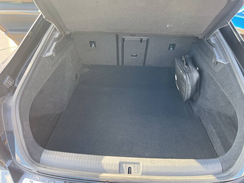 Volkswagen Arteon Vehicle Image 18