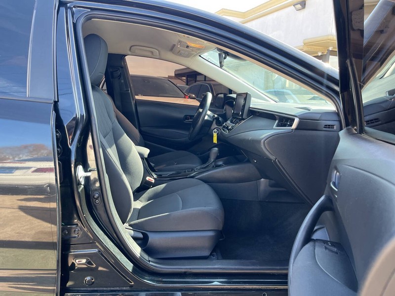 Toyota Corolla Vehicle Image 12