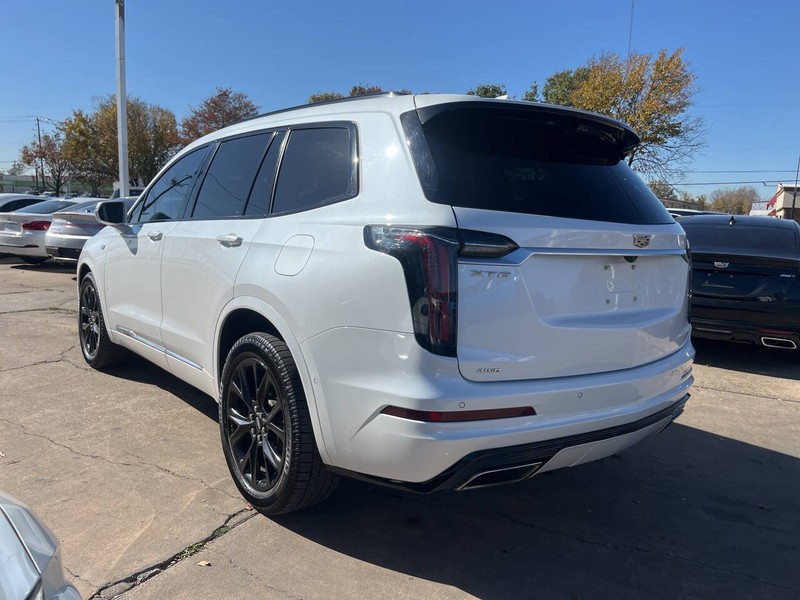 Cadillac XT6 Vehicle Image 03