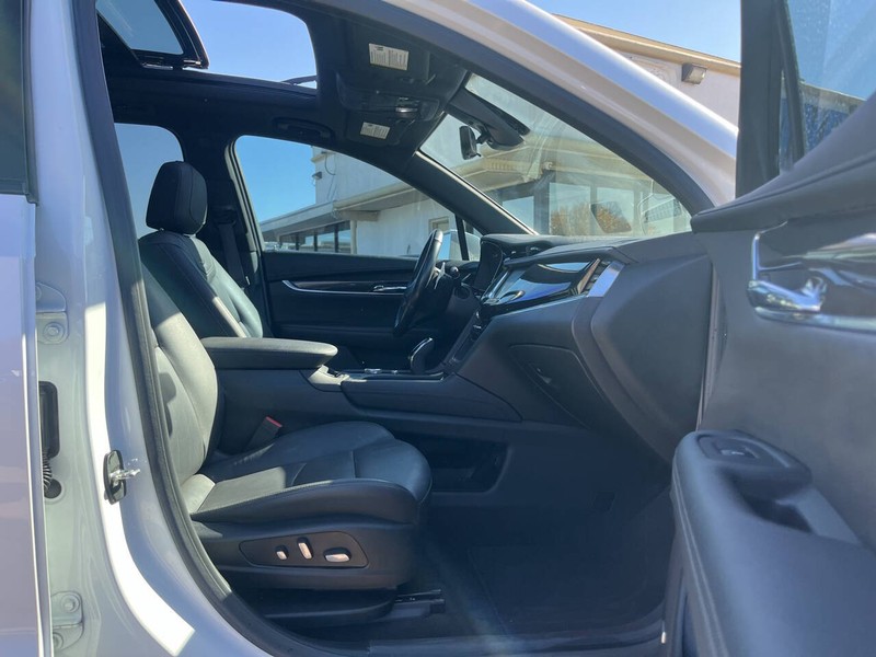 Cadillac XT6 Vehicle Image 13