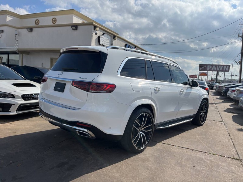 Mercedes-Benz GLS Vehicle Image 05