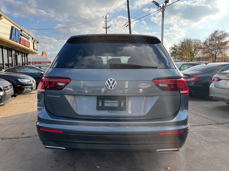 Volkswagen Tiguan Vehicle Image 04