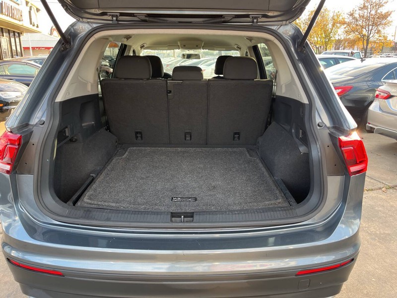 Volkswagen Tiguan Vehicle Image 09