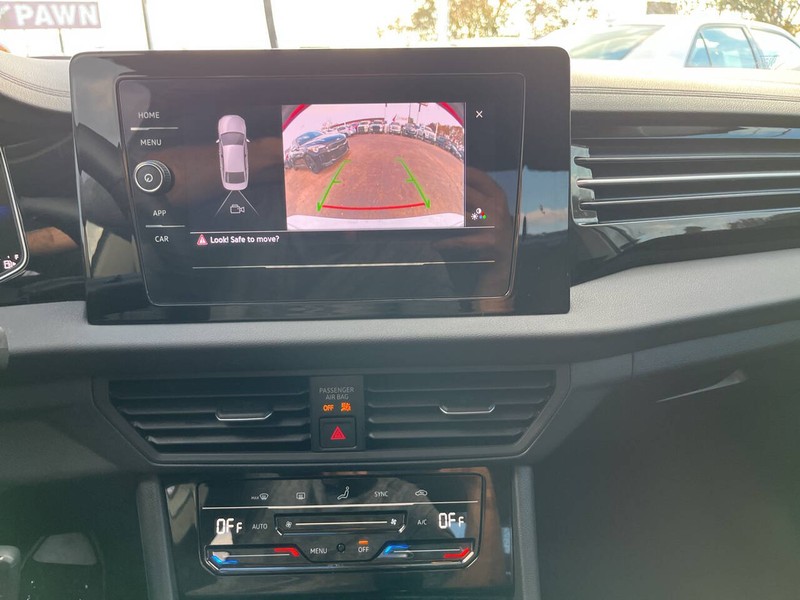 Volkswagen Jetta Vehicle Image 12