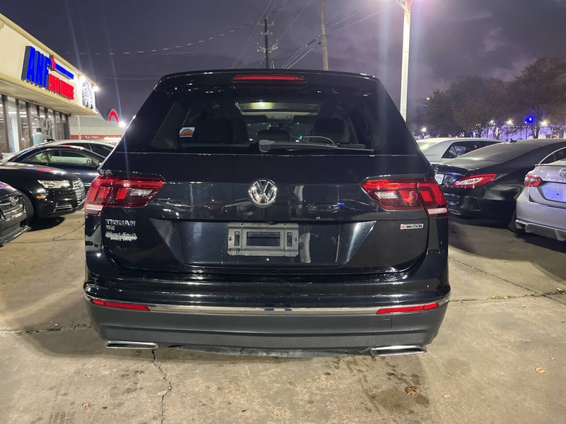 Volkswagen Tiguan Vehicle Image 04