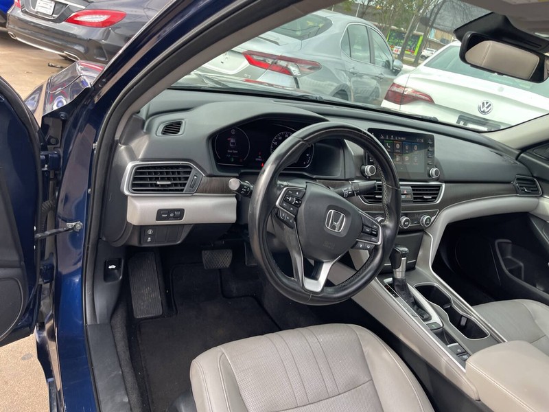Honda Accord Sedan Vehicle Image 07
