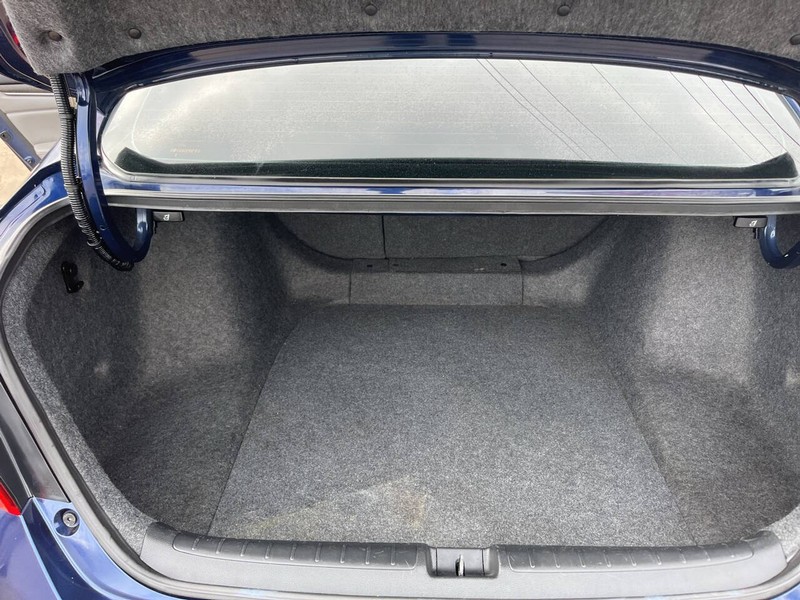 Honda Accord Sedan Vehicle Image 19