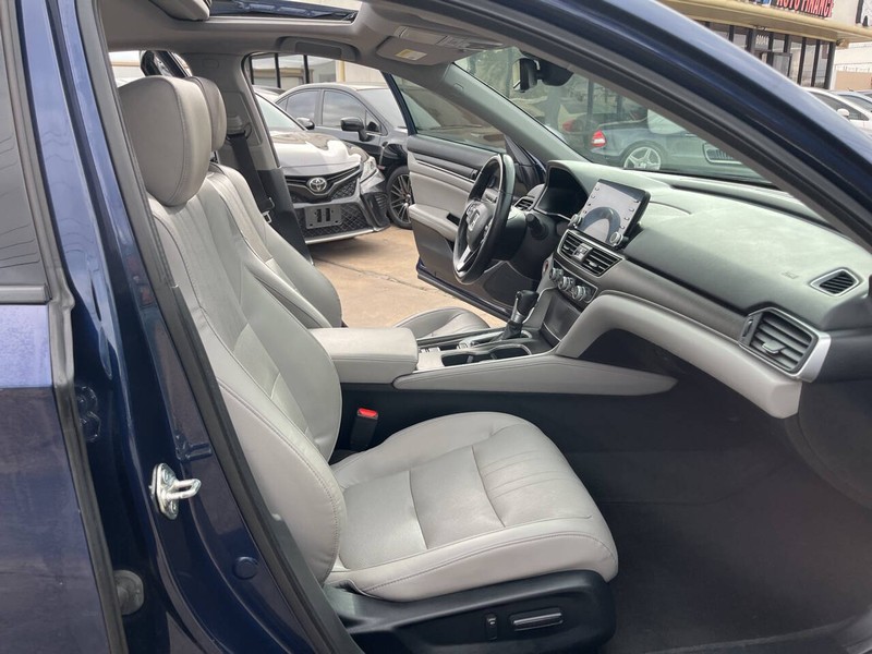 Honda Accord Sedan Vehicle Image 22