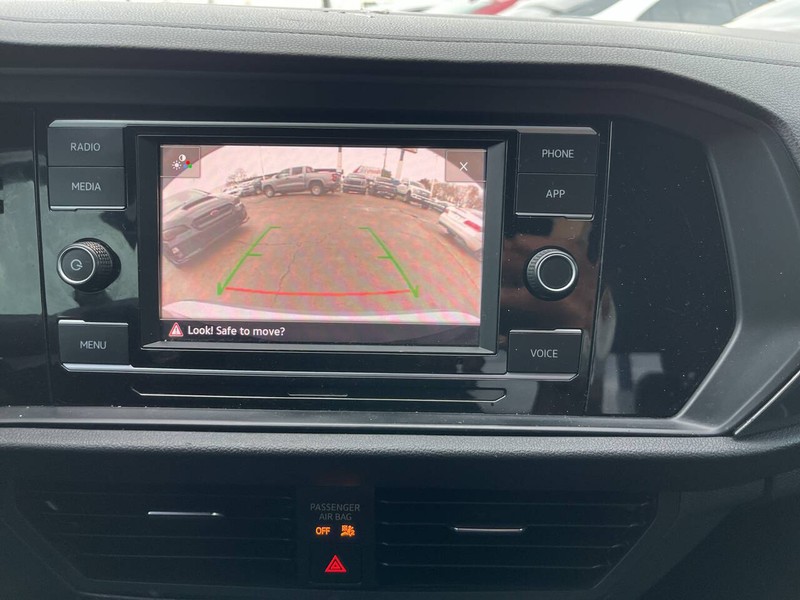 Volkswagen Jetta GLI Vehicle Image 12