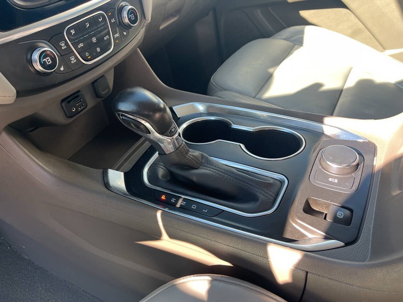 Chevrolet Traverse Vehicle Image 08