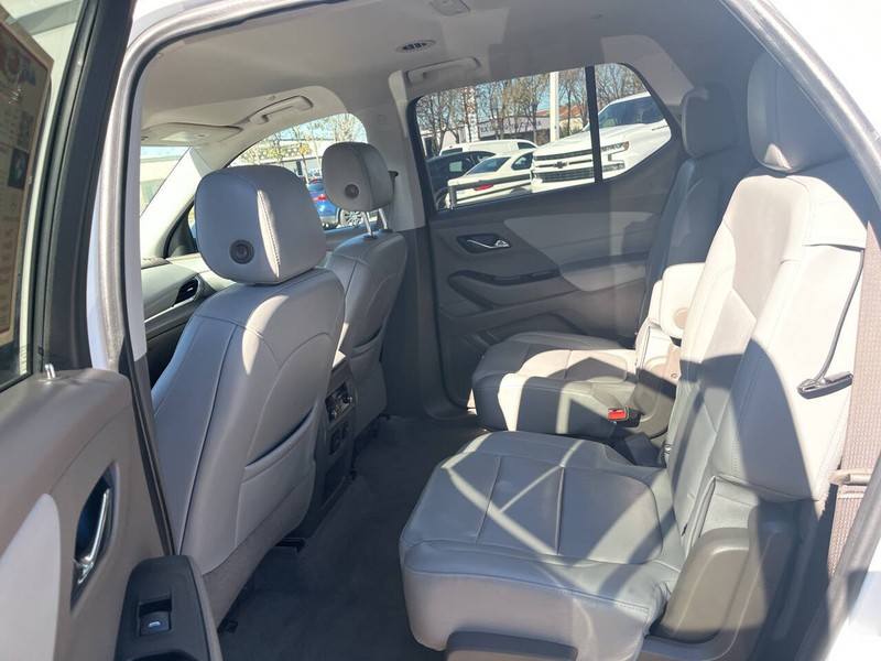 Chevrolet Traverse Vehicle Image 10