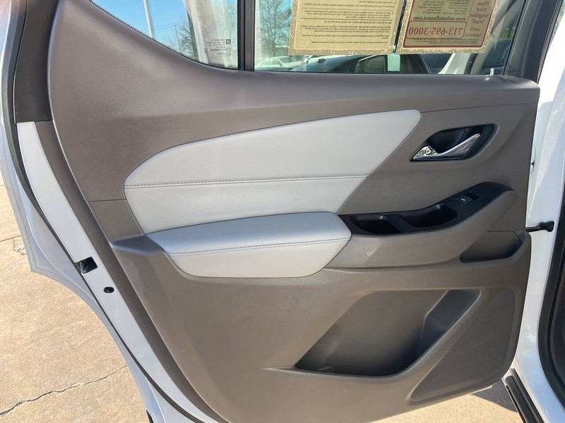 Chevrolet Traverse Vehicle Image 11