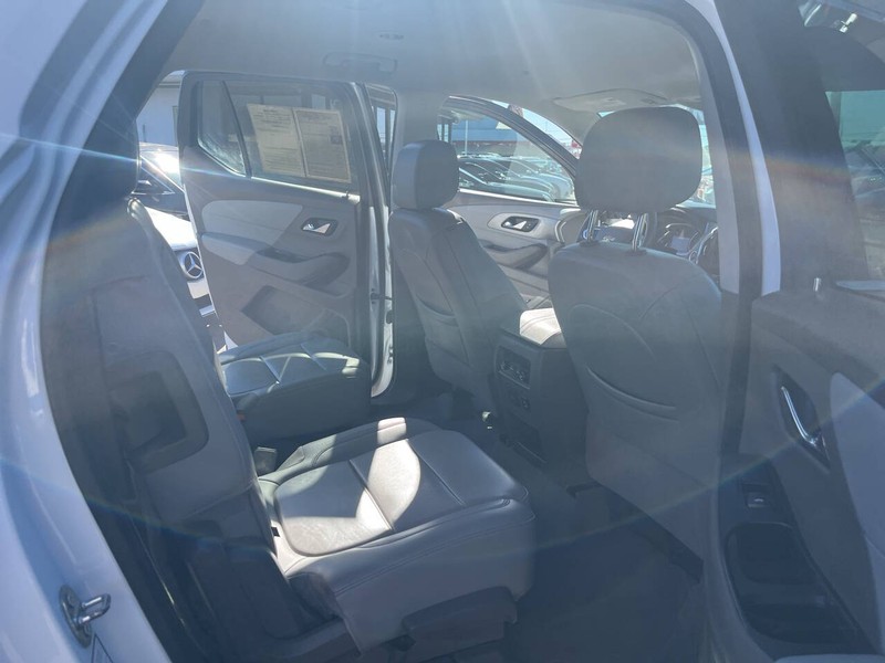 Chevrolet Traverse Vehicle Image 12