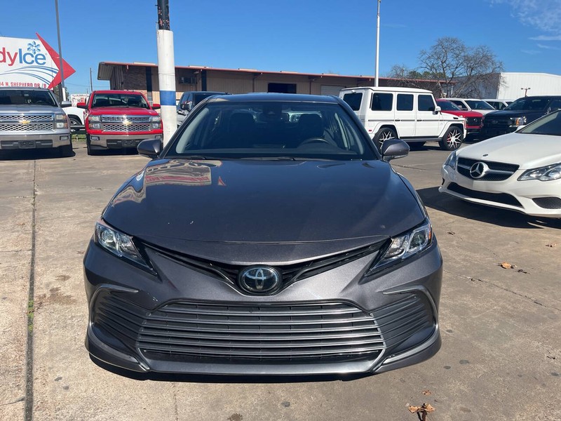 Toyota Camry Vehicle Image 02