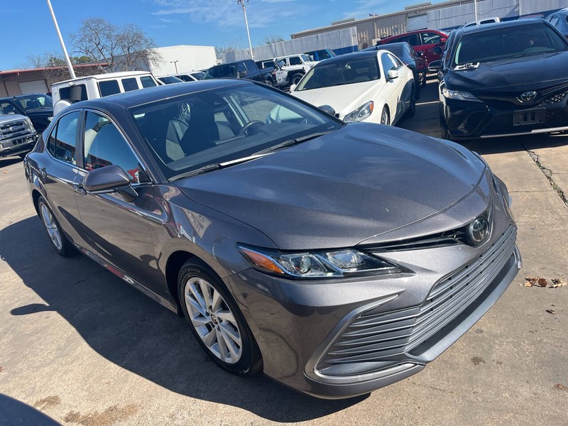 Toyota Camry Vehicle Image 03