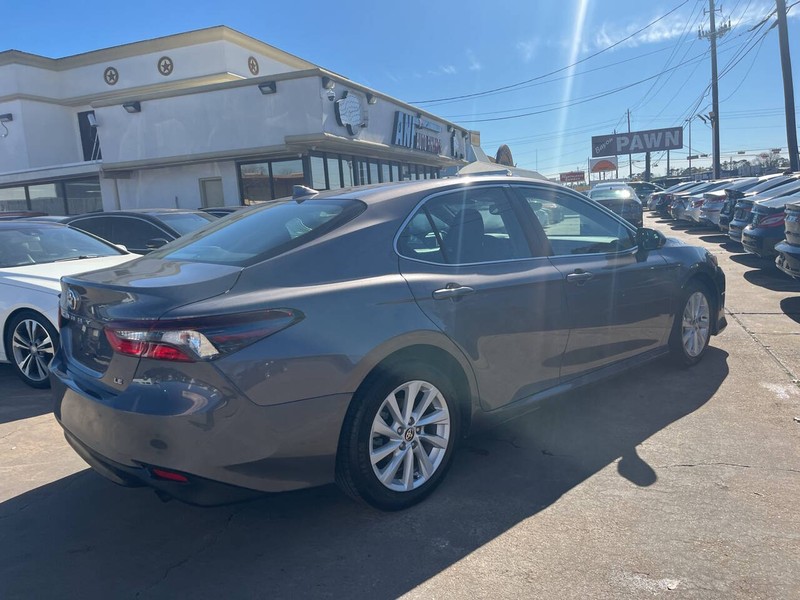 Toyota Camry Vehicle Image 04