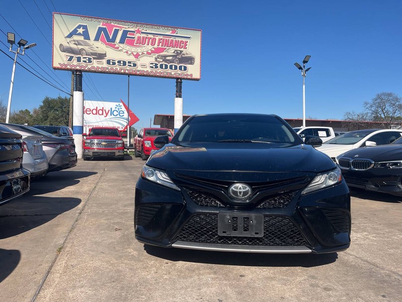 Toyota Camry Vehicle Image 02