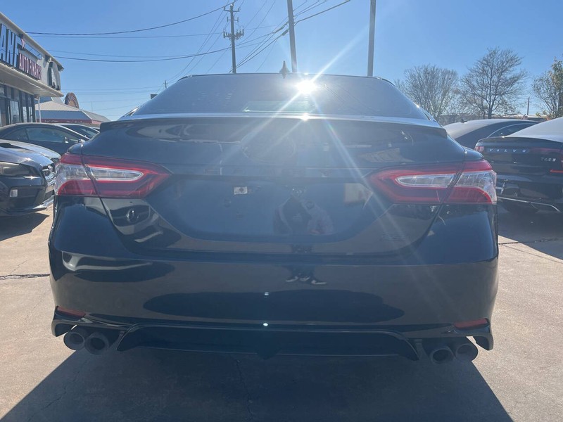 Toyota Camry Vehicle Image 04