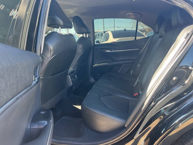 Toyota Camry Vehicle Image 07