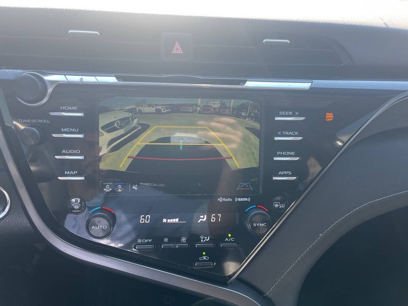 Toyota Camry Vehicle Image 10