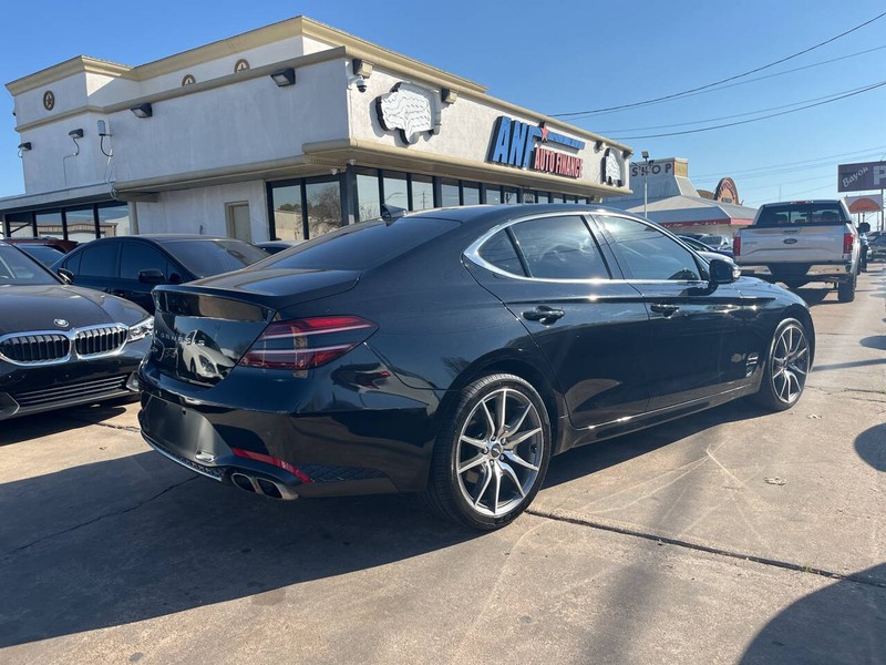 Genesis G70 Vehicle Image 05
