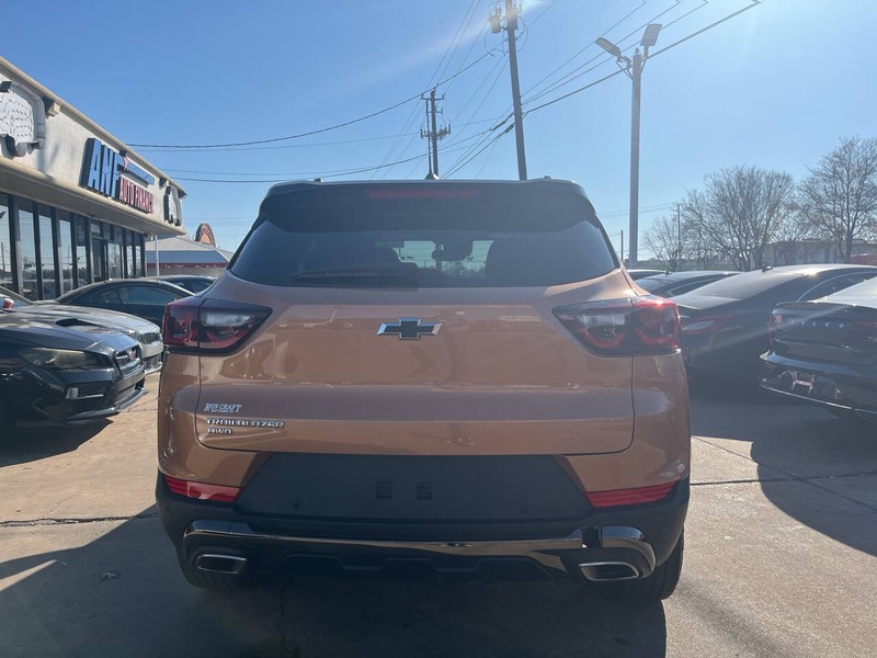 Chevrolet TrailBlazer Vehicle Image 04