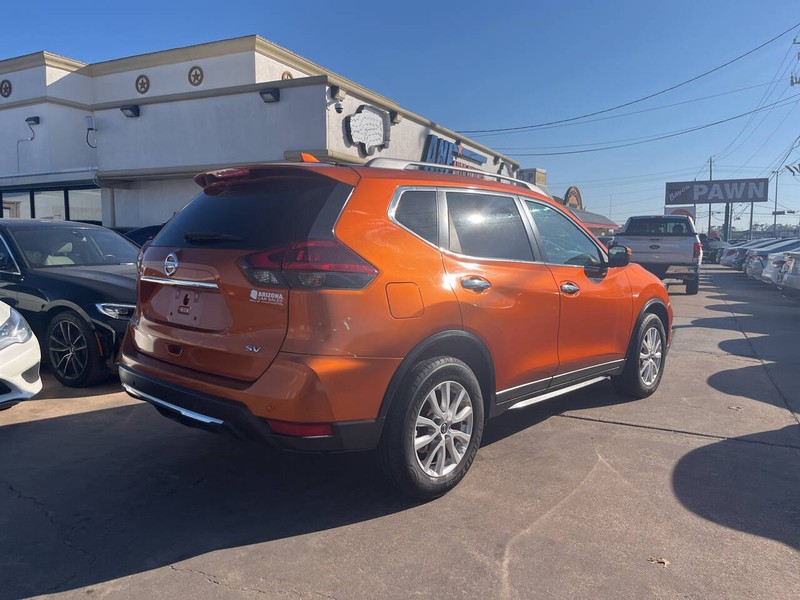 Nissan Rogue Vehicle Image 06