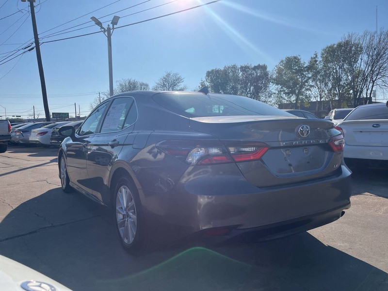 Toyota Camry Vehicle Image 03