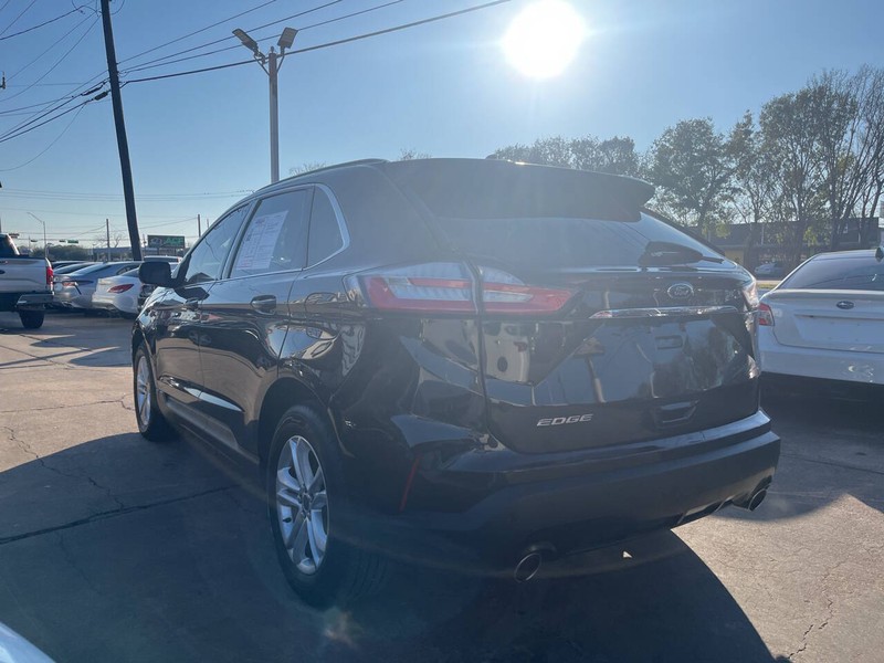 Ford Edge Vehicle Image 03