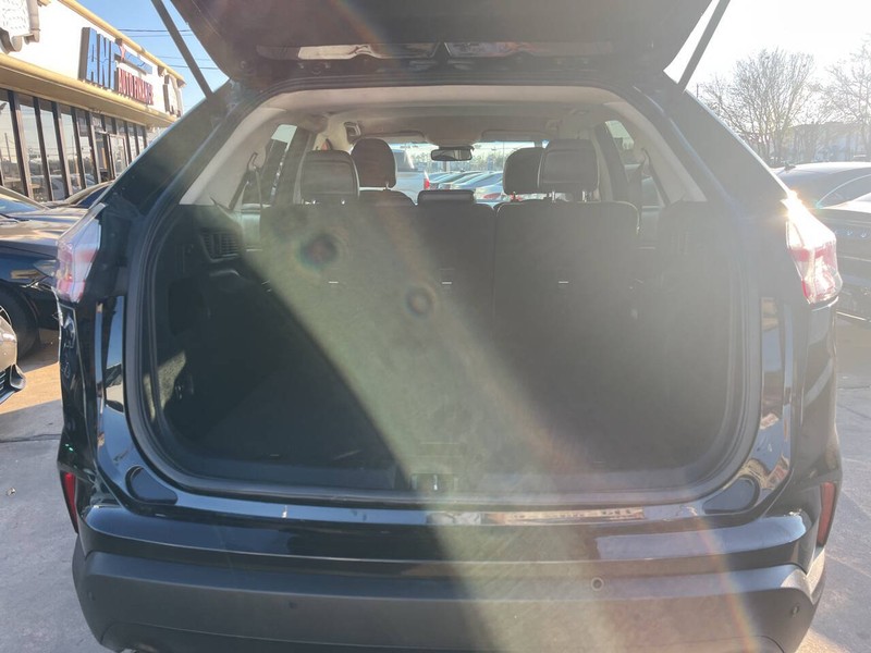 Ford Edge Vehicle Image 09