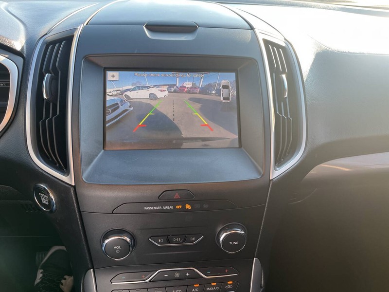 Ford Edge Vehicle Image 12