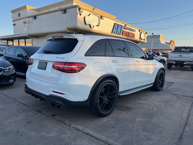 Mercedes-Benz GLC Vehicle Image 05