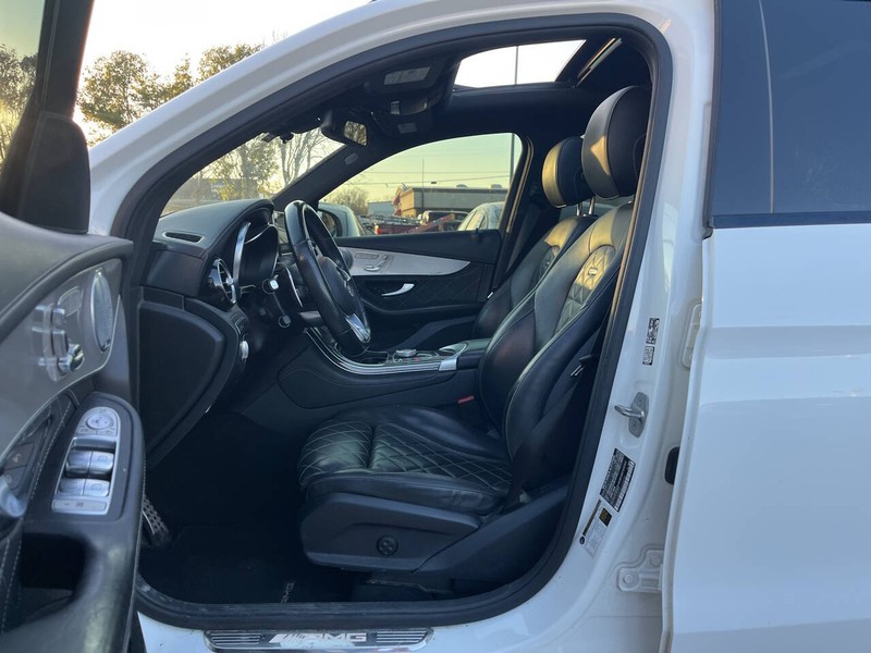 Mercedes-Benz GLC Vehicle Image 07