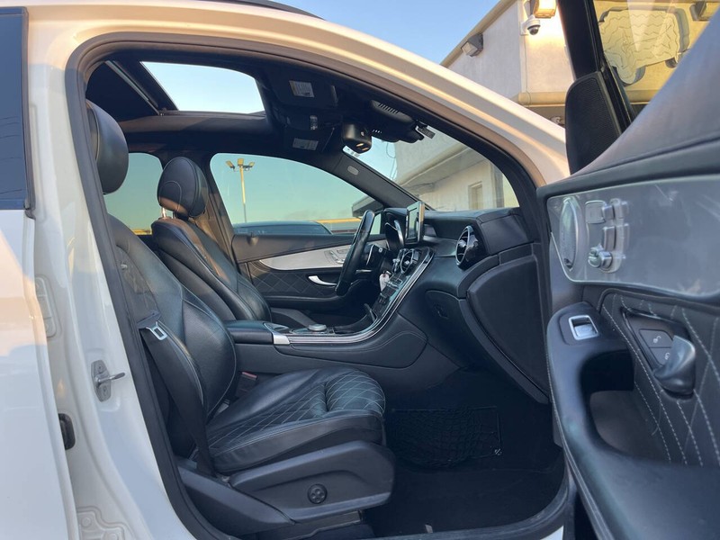 Mercedes-Benz GLC Vehicle Image 11