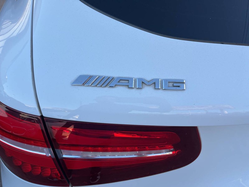 Mercedes-Benz GLC Vehicle Image 14