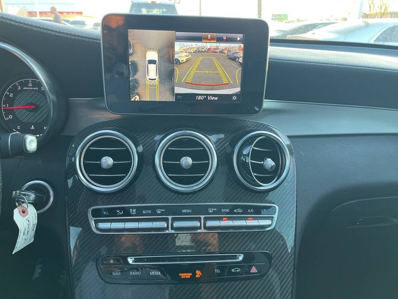 Mercedes-Benz GLC Vehicle Image 15