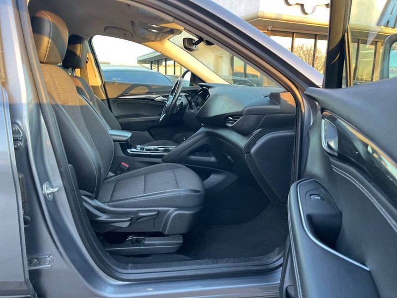 Buick Envision Vehicle Image 12