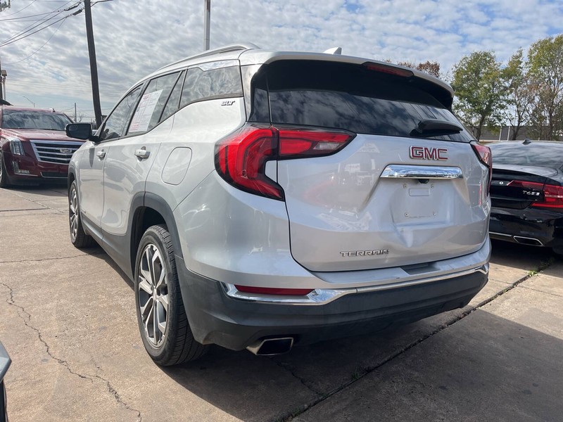 GMC Terrain Vehicle Image 03