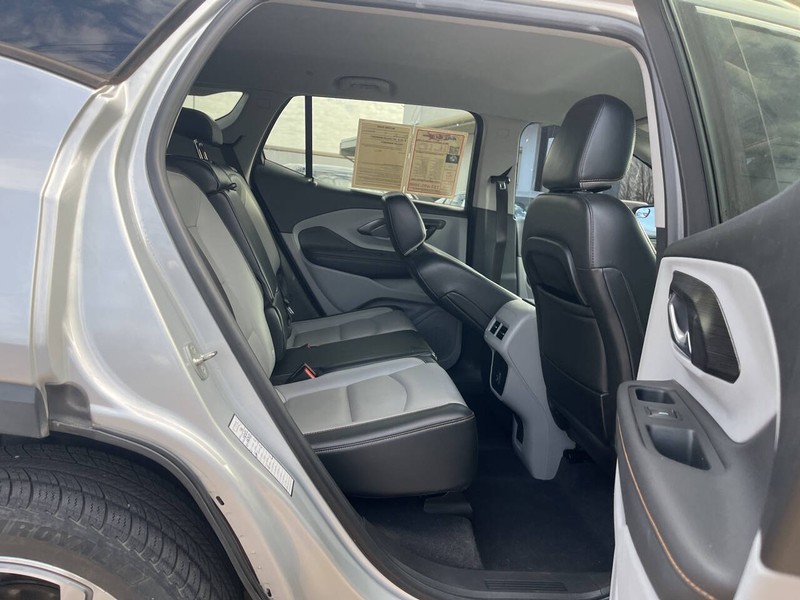 GMC Terrain Vehicle Image 10