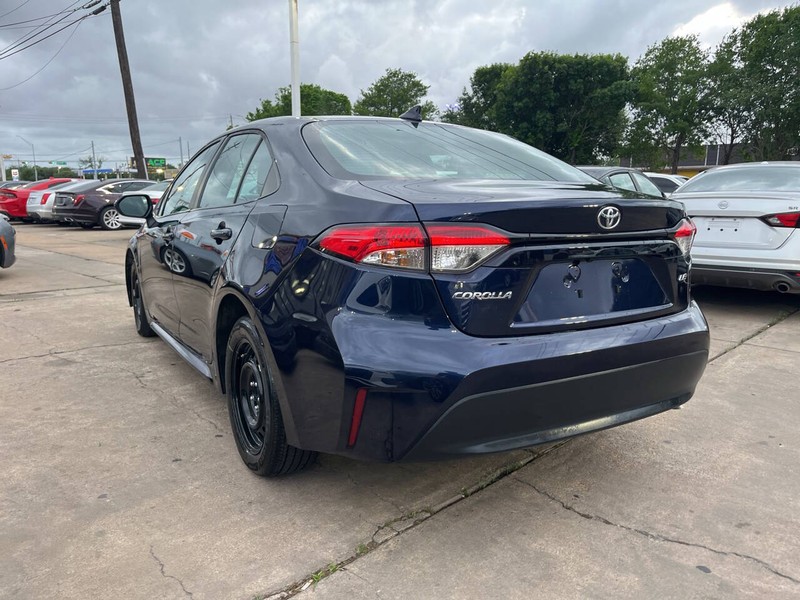 Toyota Corolla Vehicle Image 03