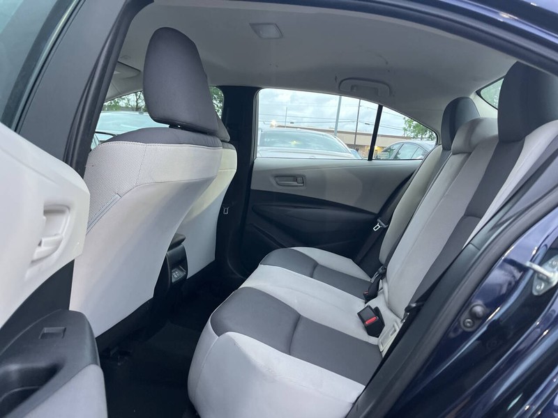 Toyota Corolla Vehicle Image 08