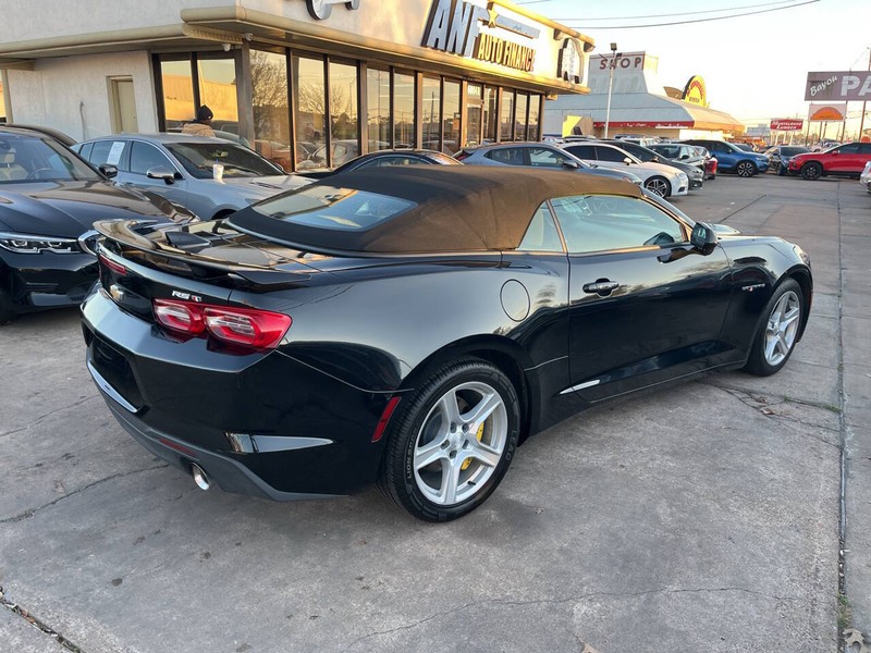 Chevrolet Camaro Vehicle Image 12