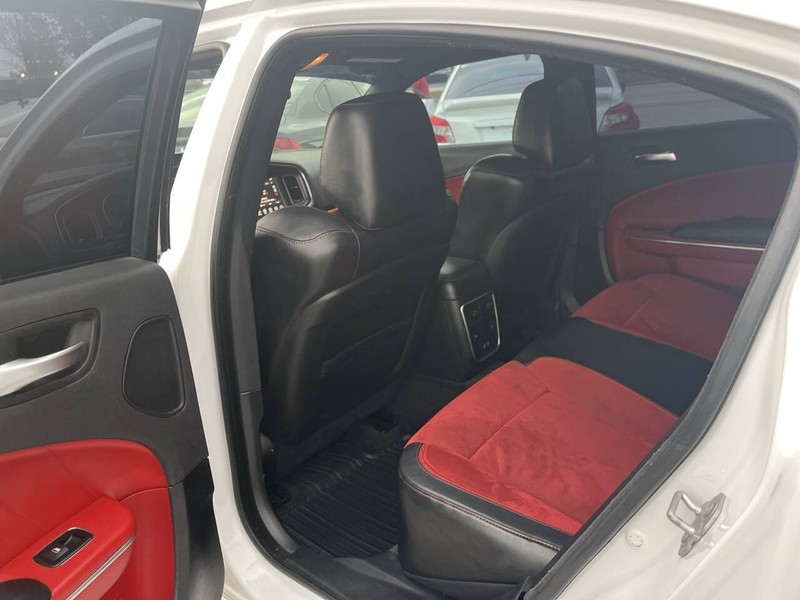 Dodge Charger Vehicle Image 18