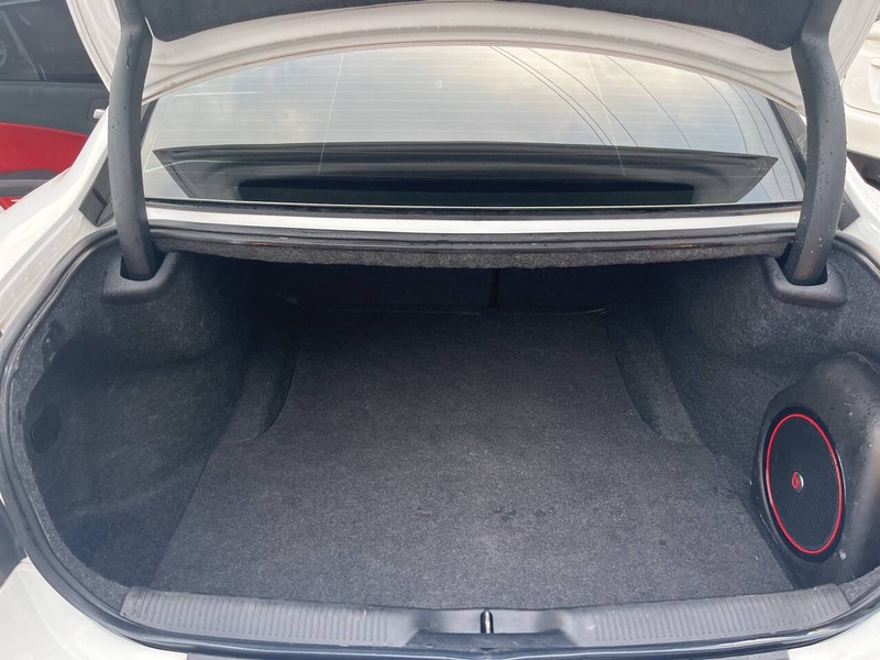 Dodge Charger Vehicle Image 21