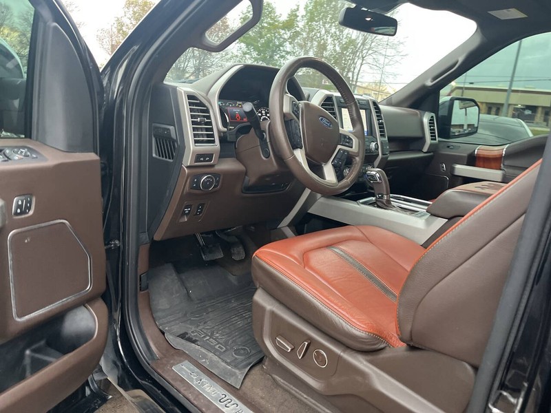 Ford F-150 Vehicle Image 10